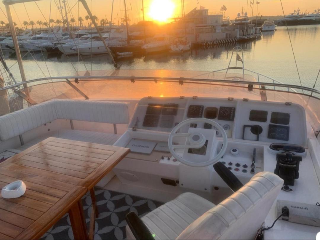 Golfe-juan Yacht *
